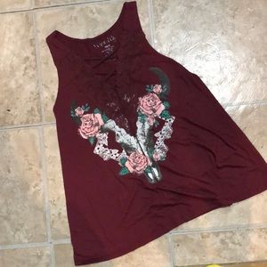 Designed tank top shirt